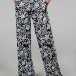 Kira Grace GRACE WIDE LEG PANT: SKETCHED FLORAL Size M NWT